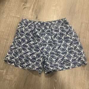 Patagonia Blue and White Patterned Baggies Swim Shorts Woman’s L